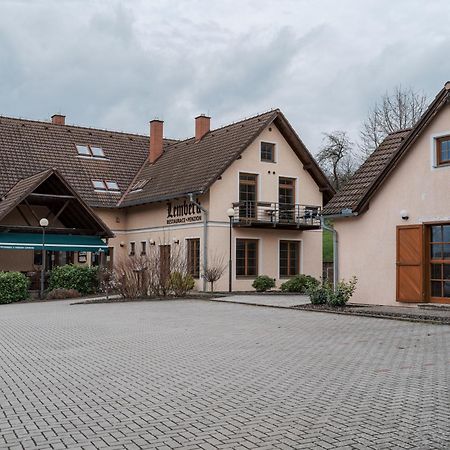 Penzion A Restaurace Lemberk Jablonné v Podještědí Exteriör bild